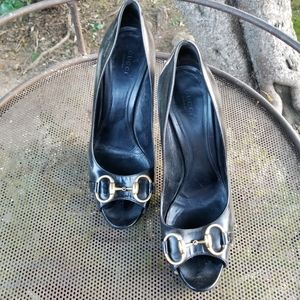 Ladies Gucci heels, size 10B